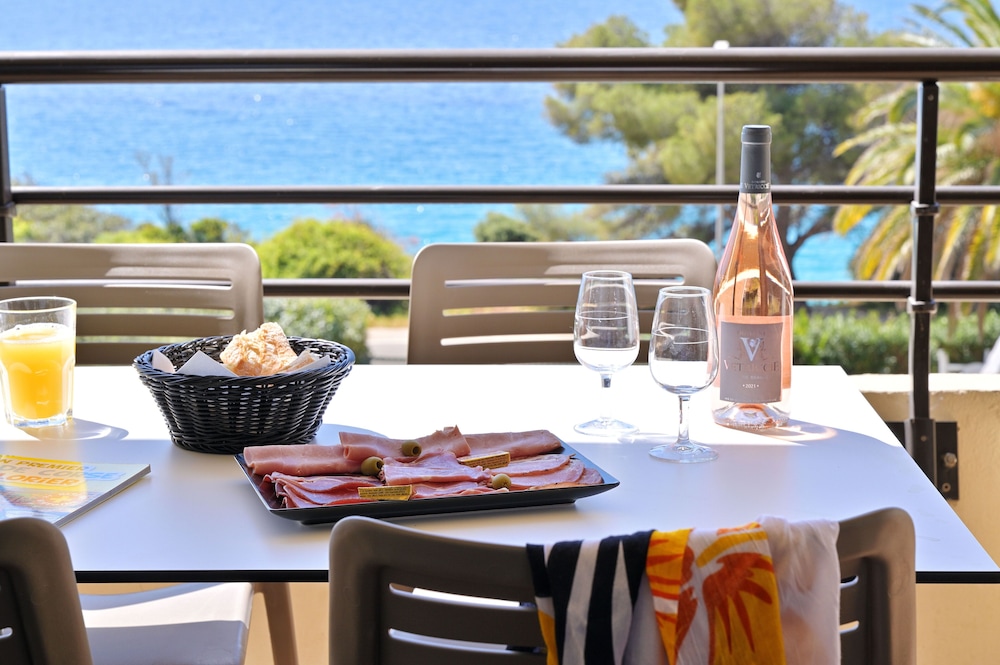 Apartment, 1 Bedroom, Balcony, Sea View - Photo 4