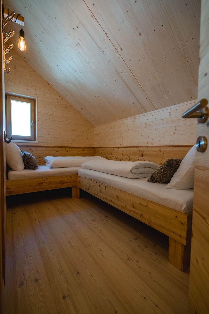 Superior Cabin, 2 Bedrooms, Balcony (Auernig, incl. EUR 90 cleaning fee) photo 1