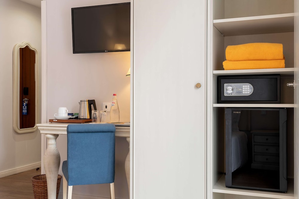 Superior Room, Connecting Rooms