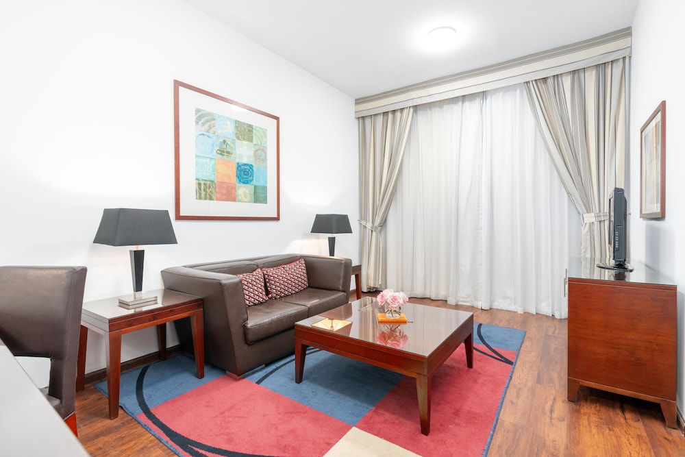 Premier Twin Room photo 2
