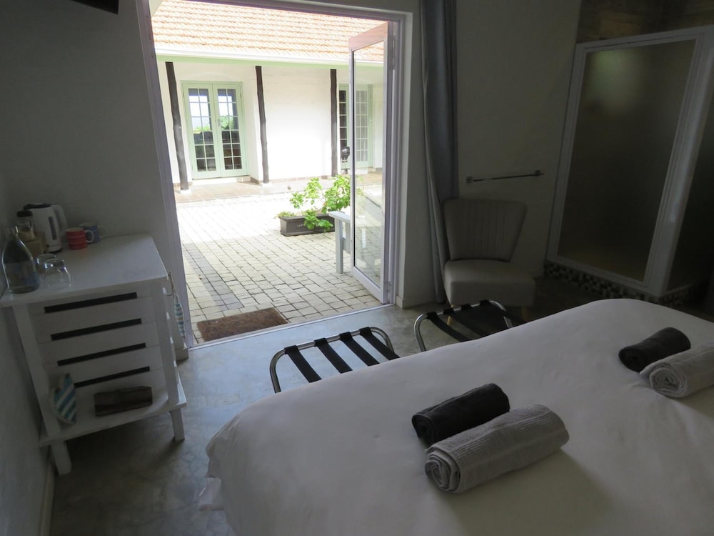 Peaceful Room photo 3