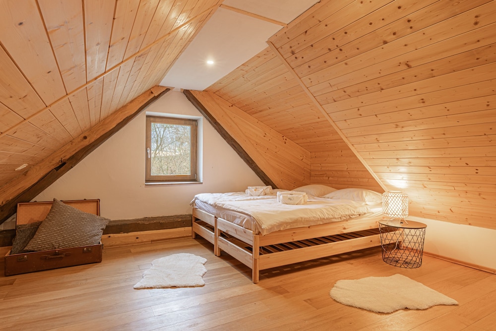 Family Chalet, 2 Bedrooms (Natural Chalet Velbana Iža) photo 1