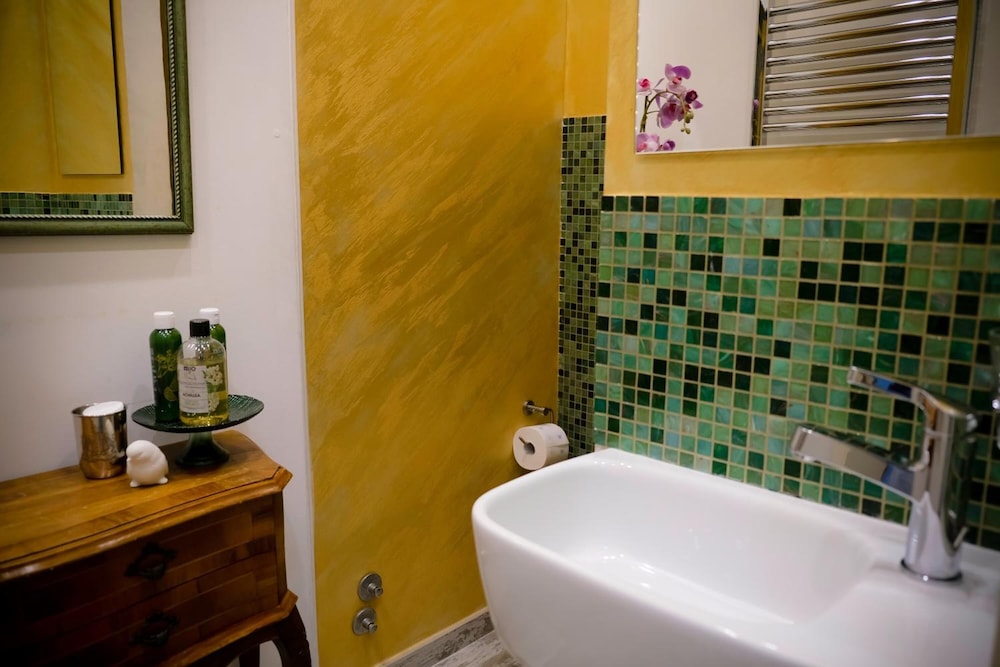 Deluxe Double Room, Private Bathroom (External) photo 3