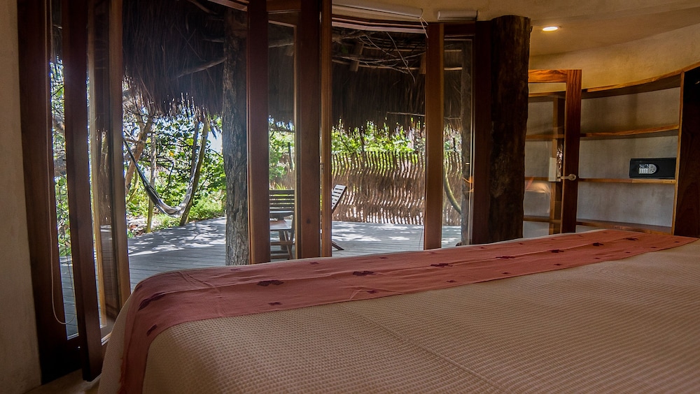 Casa Maya Partial Ocean View A/c