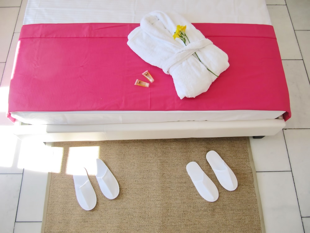 Executive Room - Photo 1