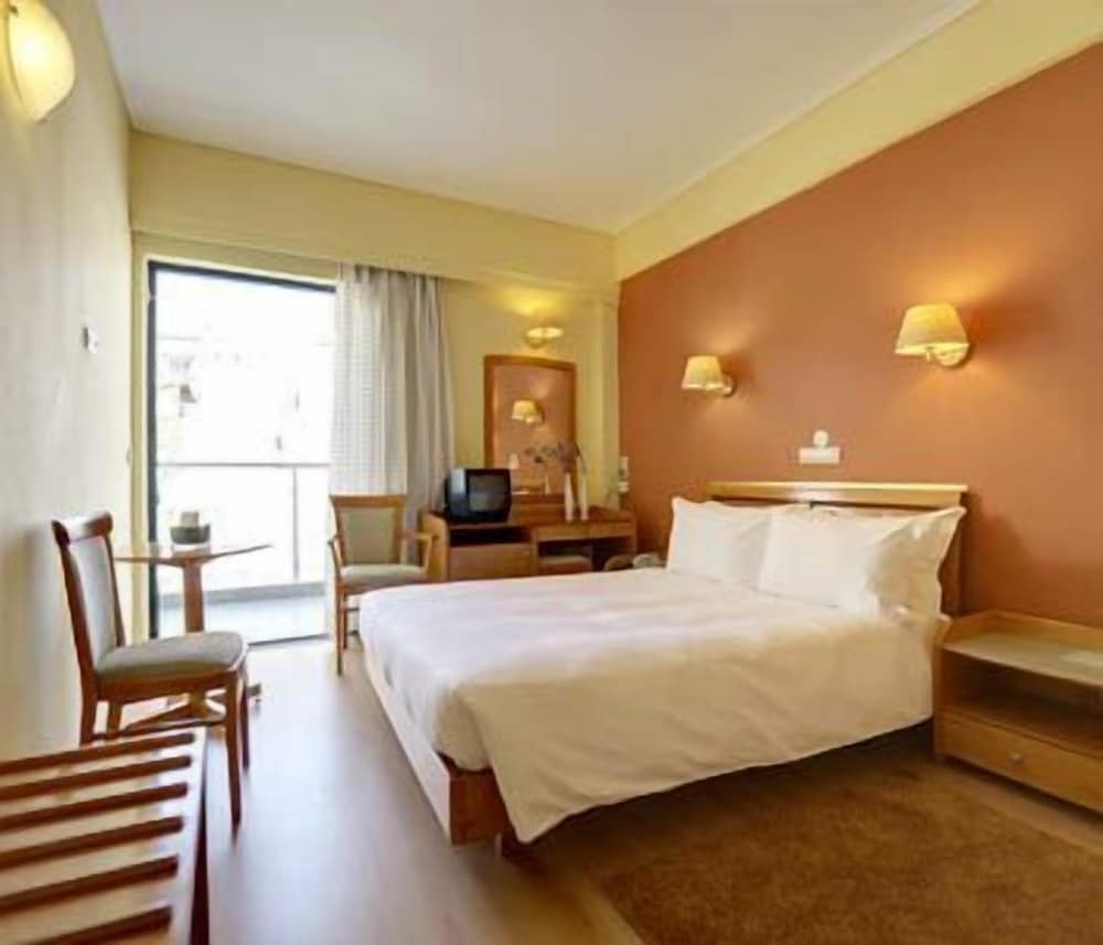 Standard Double Room, City View - Photo 1