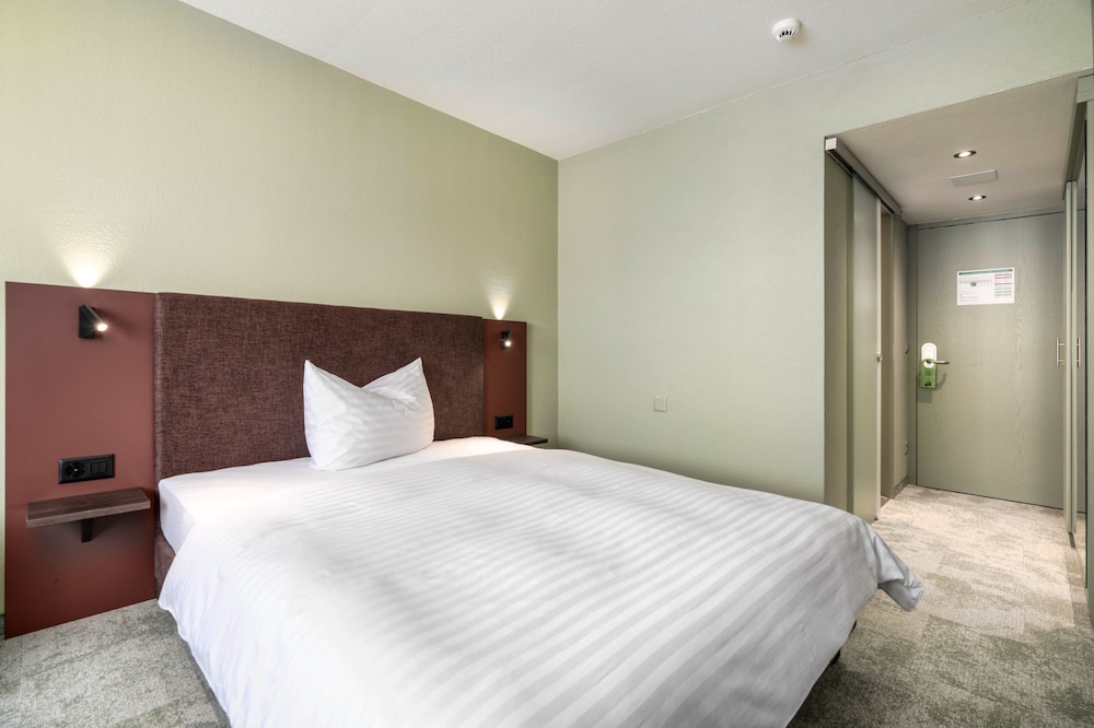 Standard Queensize Room photo 3