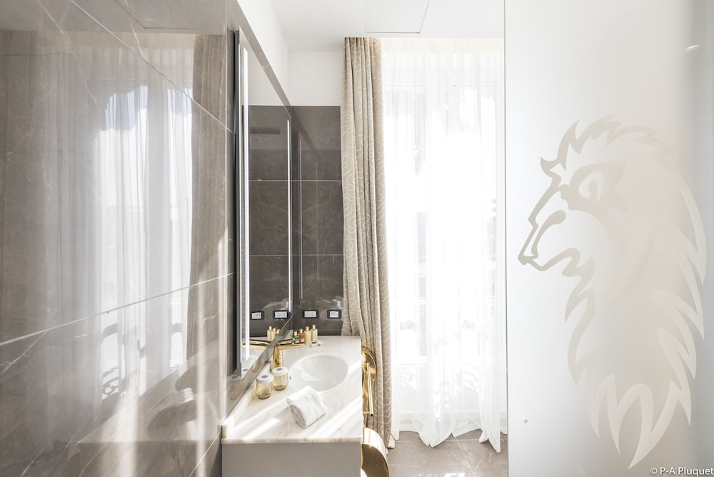 Deluxe Room River