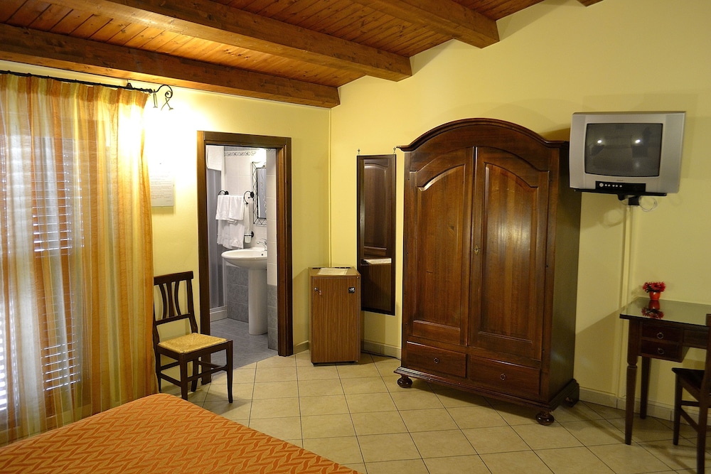 Quadruple Room photo 3