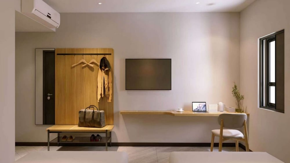 Superior Double or Twin Room photo 3