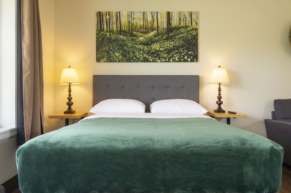 Signature Room, 1 Queen Bed