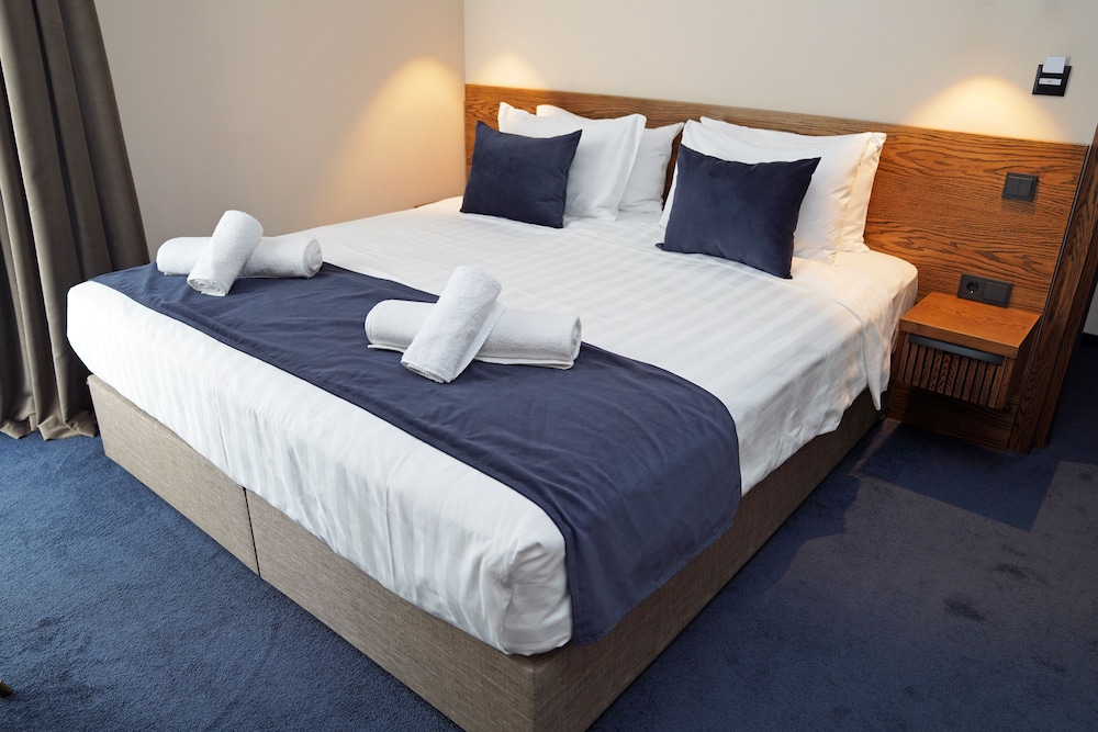 Superior Double Room, 1 Bedroom, Balcony, City View