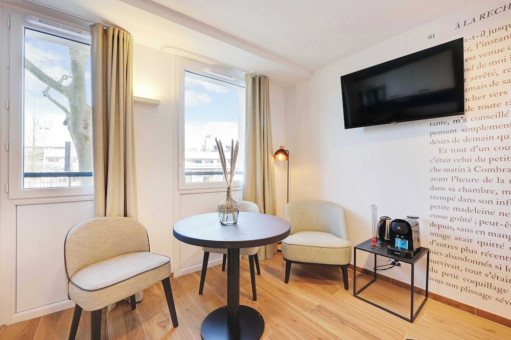 Elite Apartment, City View