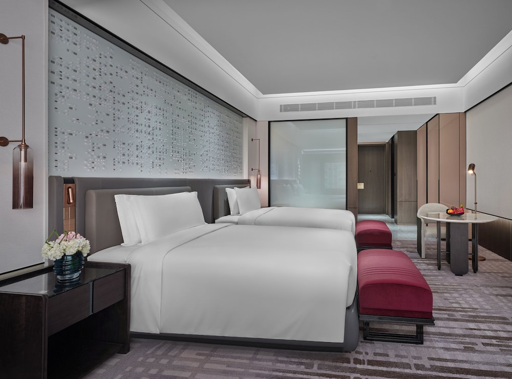 Classic Room, 2 Twin Beds, Club Lounge Access photo 1