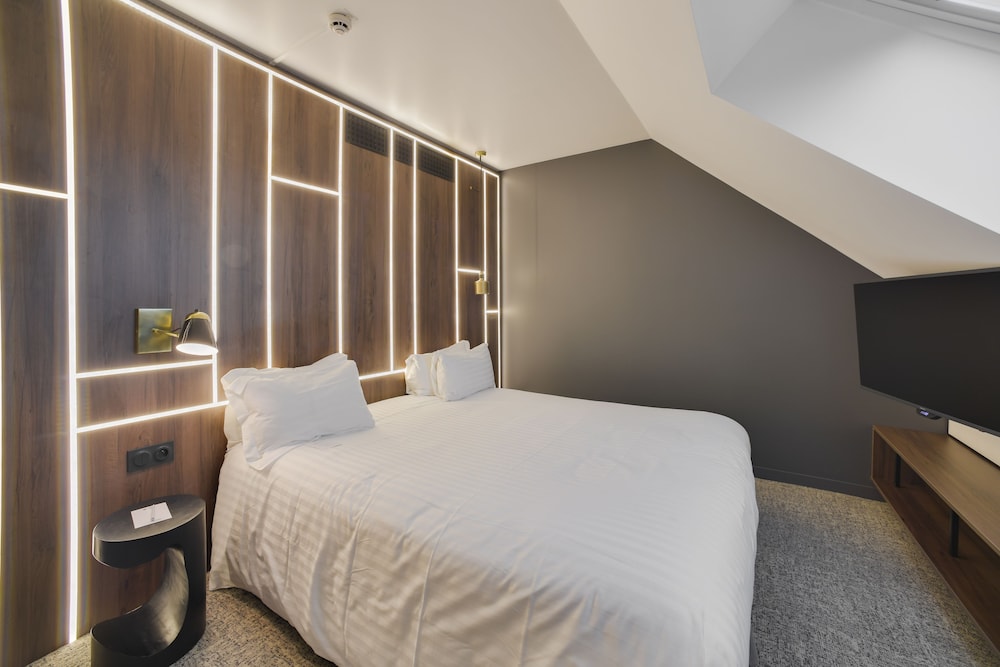 Family Room, 1 King Bed, Non Smoking - Photo 3
