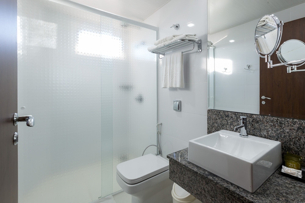 Standard Twin Room - Photo 7