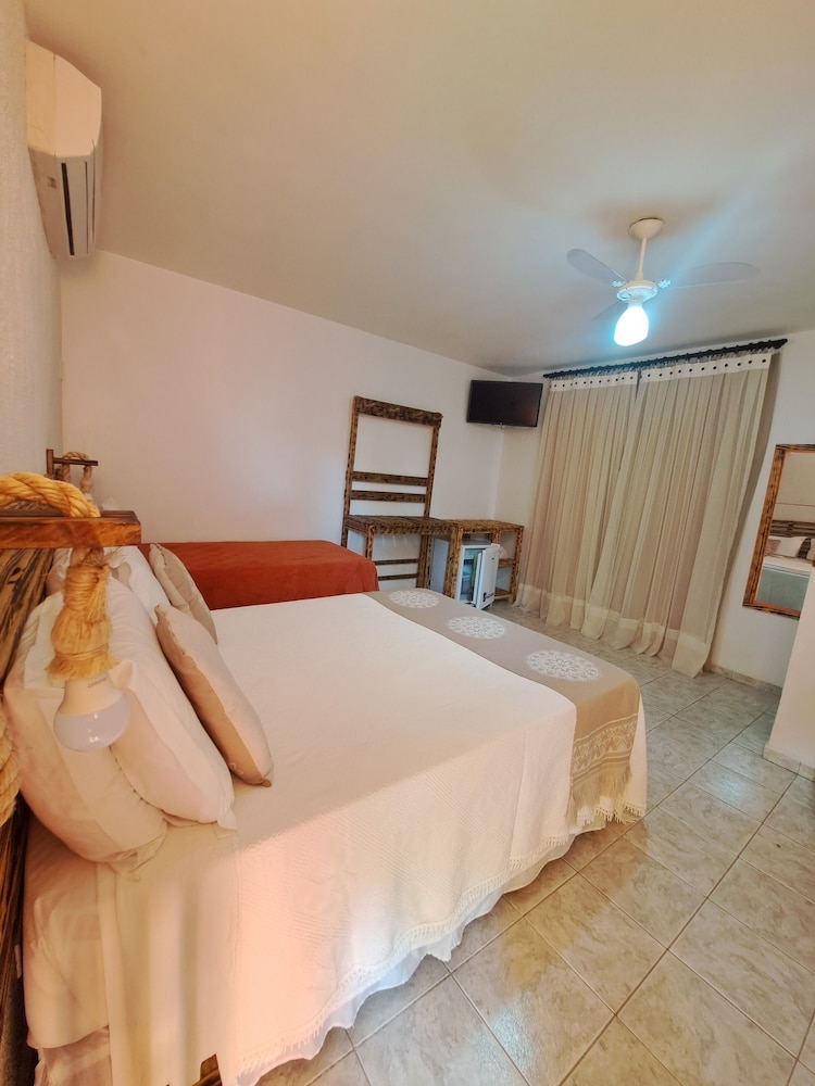 Family Quadruple Room, Pool View - Photo 1