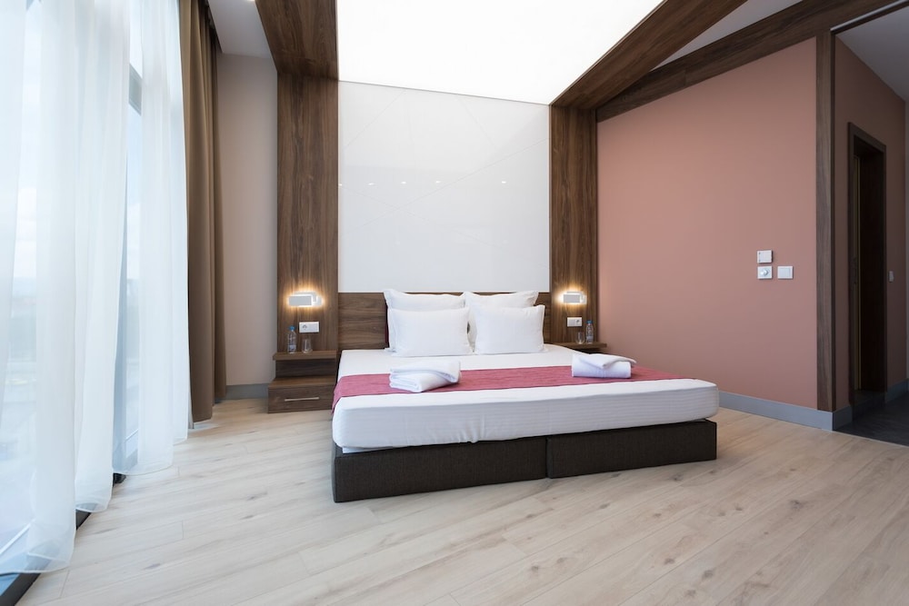 Standard Double Room, City View photo 2