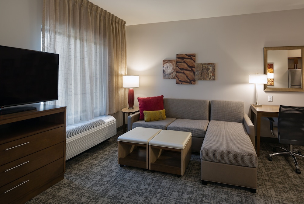 Suite, 1 Bedroom, Accessible, Kitchen (Accessible Tub) photo 3