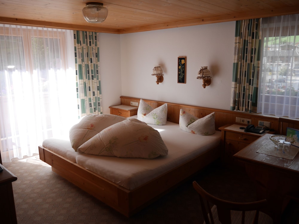 Triple Room, Balcony, Mountain View (Double or Triple)
