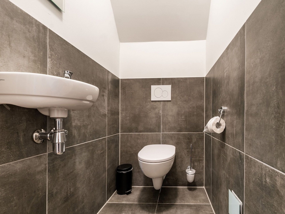 Classic House, 3 Bedrooms photo 2