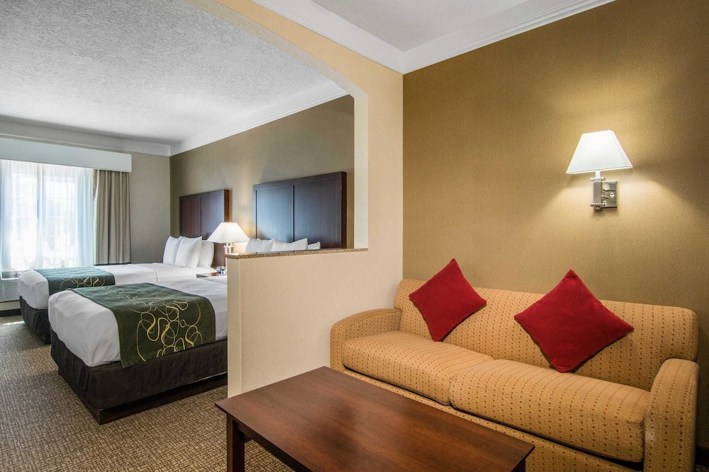 Suite, 2 Queen Beds, Non Smoking - Photo 8