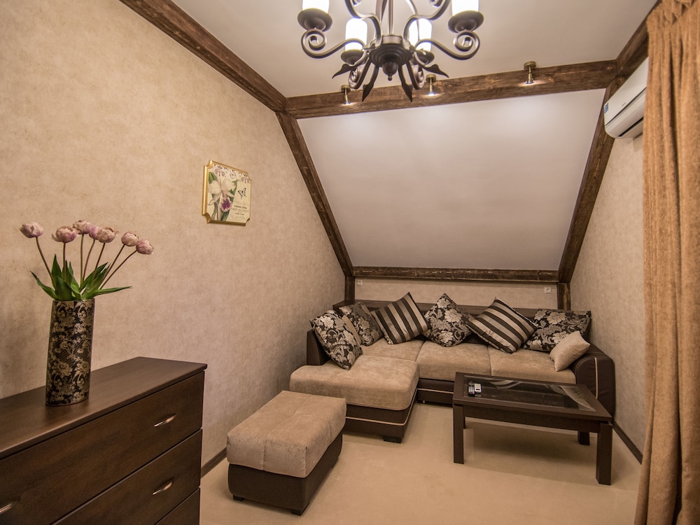 Luxury Quadruple Room, 1 King Bed with Sofa bed, Non Smoking photo 1
