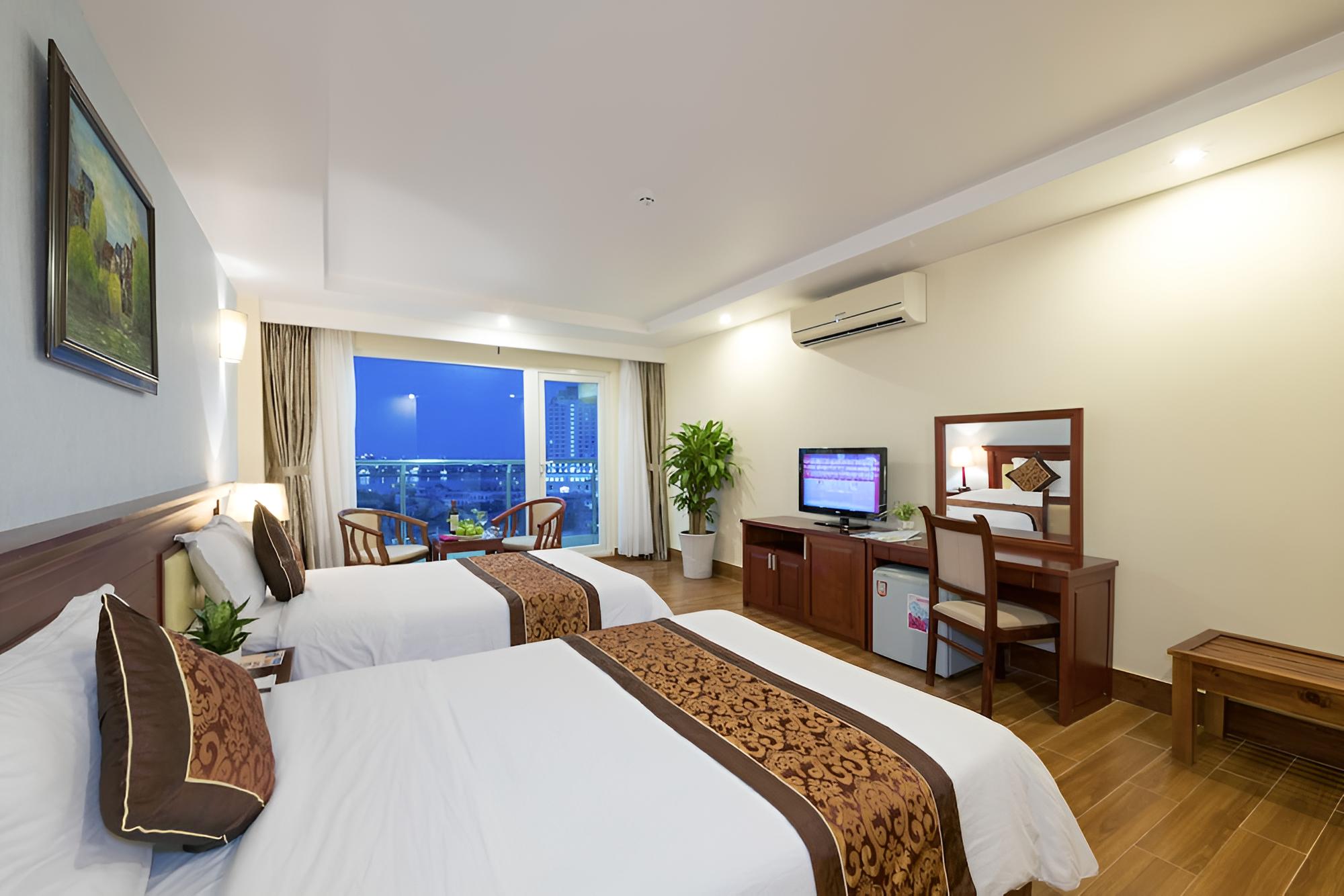 Deluxe Twin Room, River View photo 3