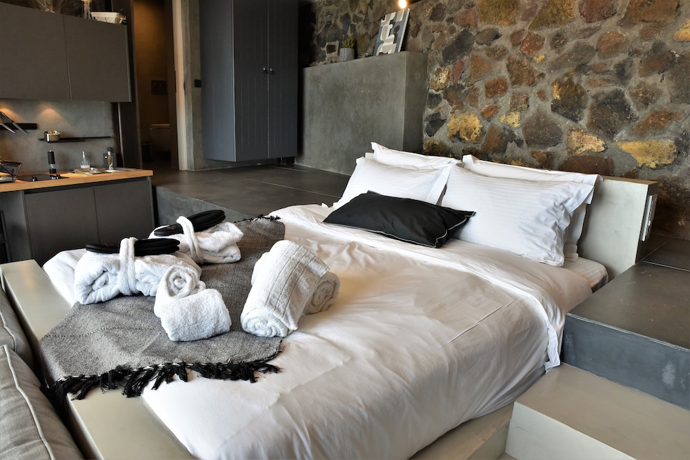 Suite, Private Pool, Sea View photo 3