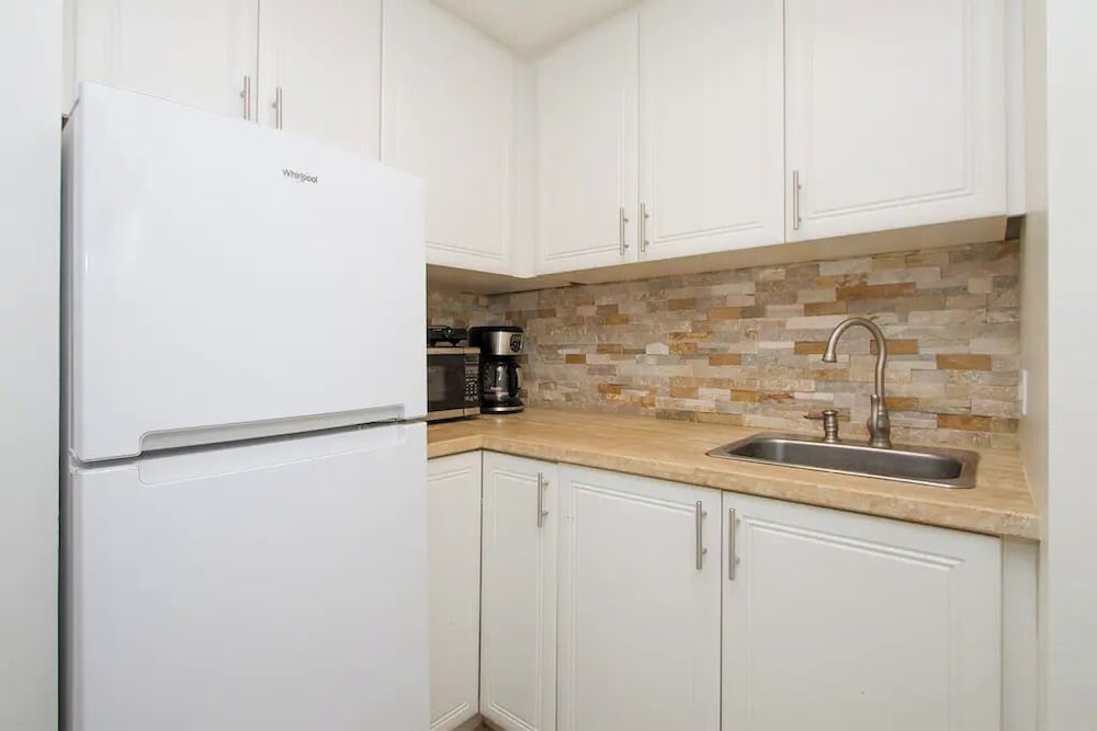 Signature Condo photo 2