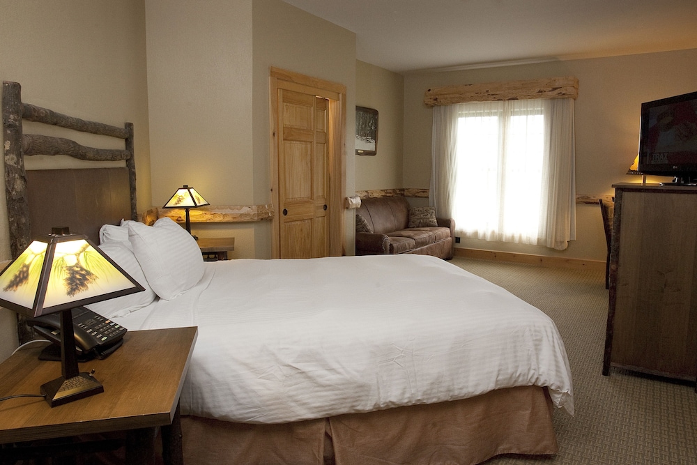 Highfalls Suite (Waterpark Access Additional) - Photo 1