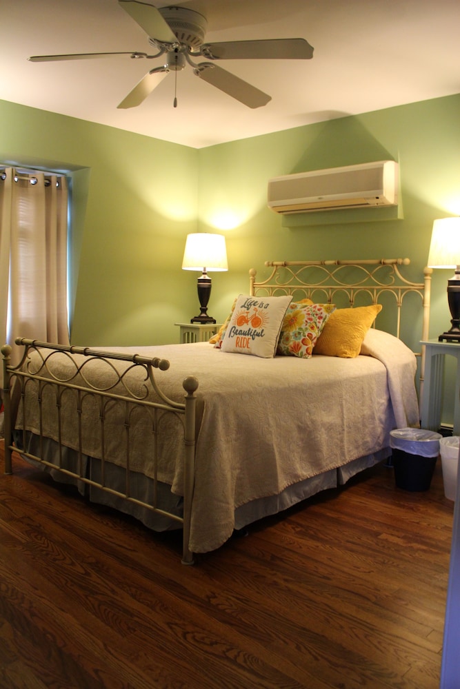 Classic Double Room, 1 King Bed