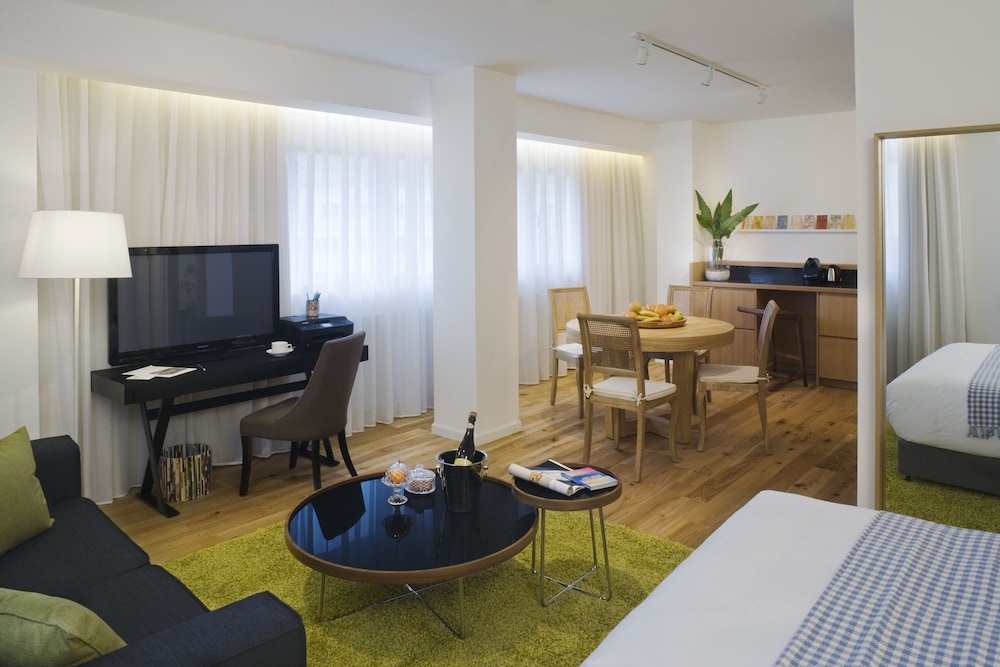 Executive Suite