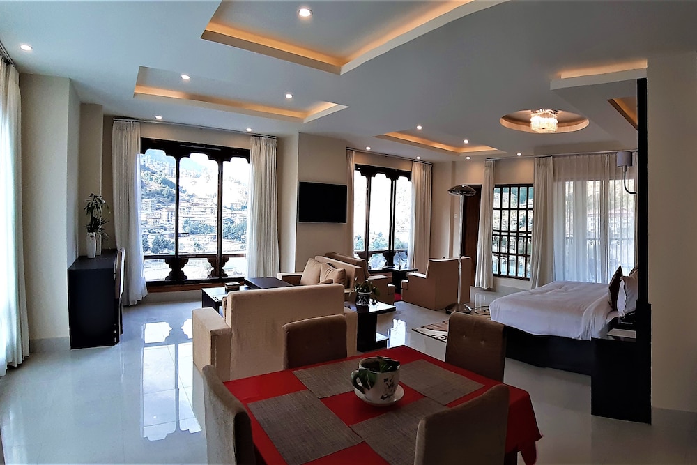 Deluxe Room, 1 Bedroom, Non Smoking photo 1