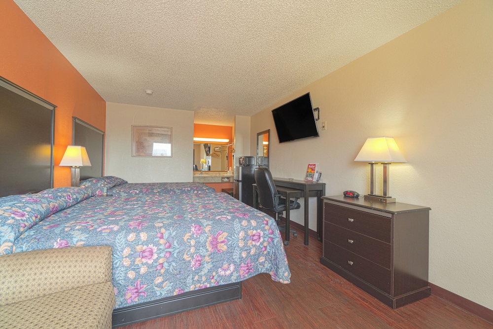 Room, Multiple Beds photo 1