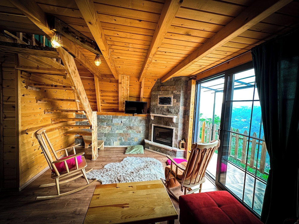 Luxury Suit Bungalow with Balcony and Fireplace-11 photo 1