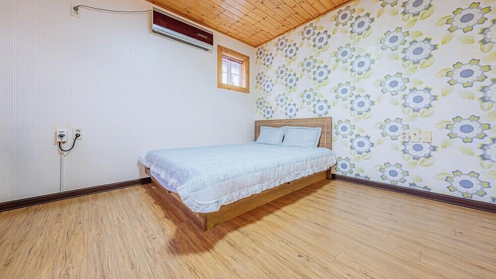 Room (Alps B) - Photo 1