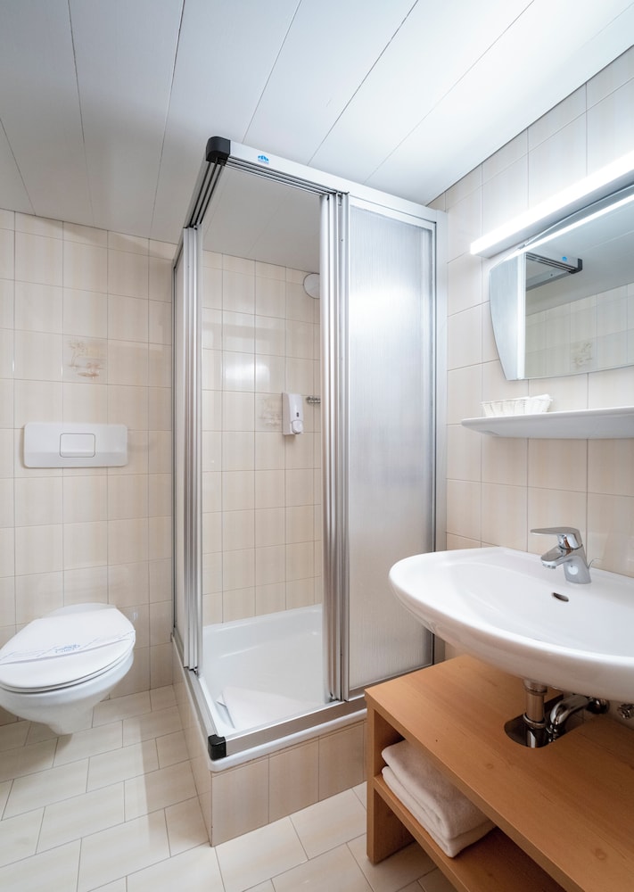 Standard Room - Photo 2