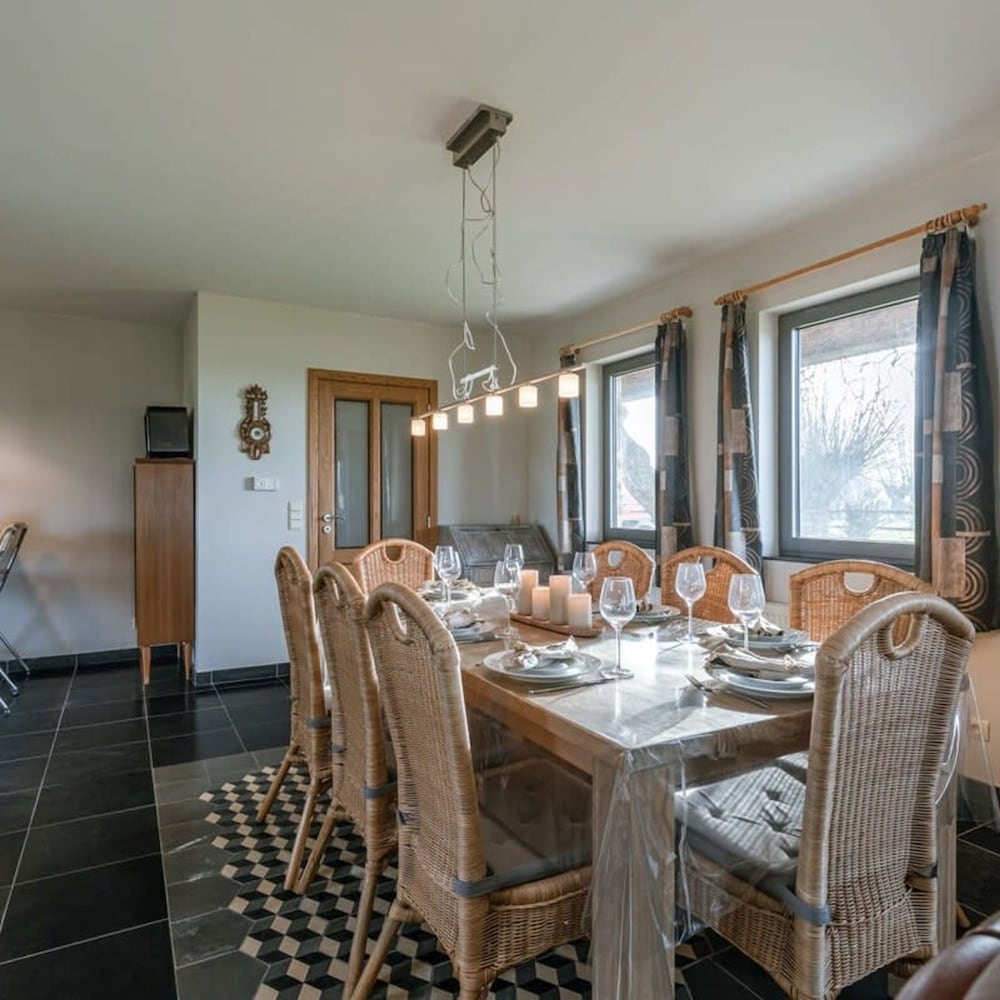 Rustic Family Holiday Home for up to 8 People Located in the Green of the Countryside, Billede 13