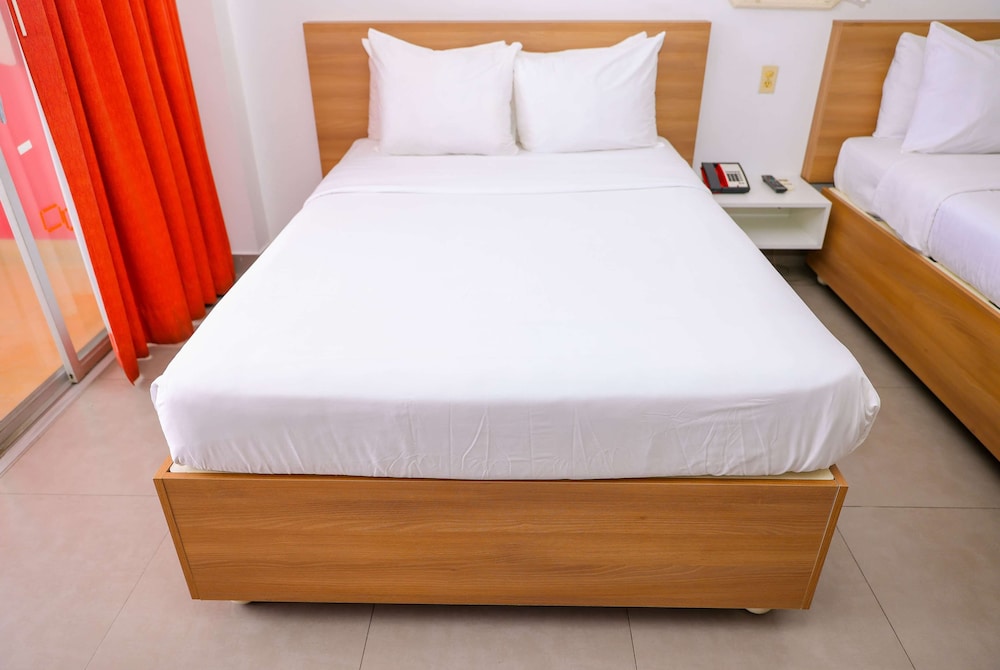 Room, 2 Double Beds, Non Smoking, Ocean View photo 3