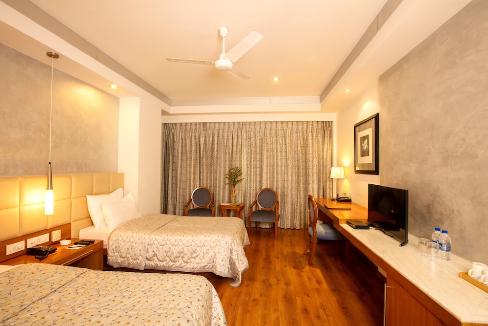 Club Room - Photo 8