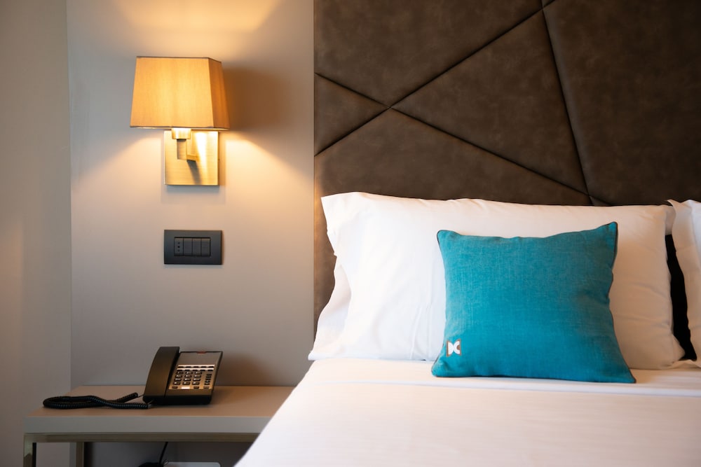 Standard Double Room - Photo 10