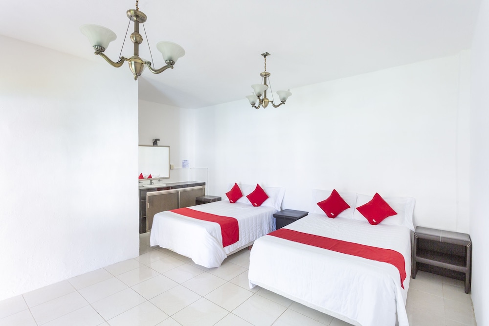Standard Room, 2 Double Beds photo 2