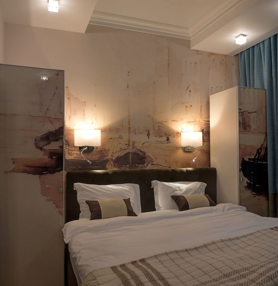 Basic Suite photo 2