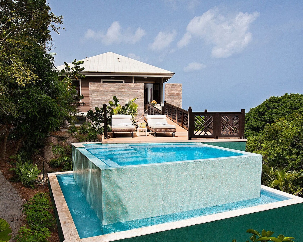One Bedroom Stewarts Plunge Pool Studio