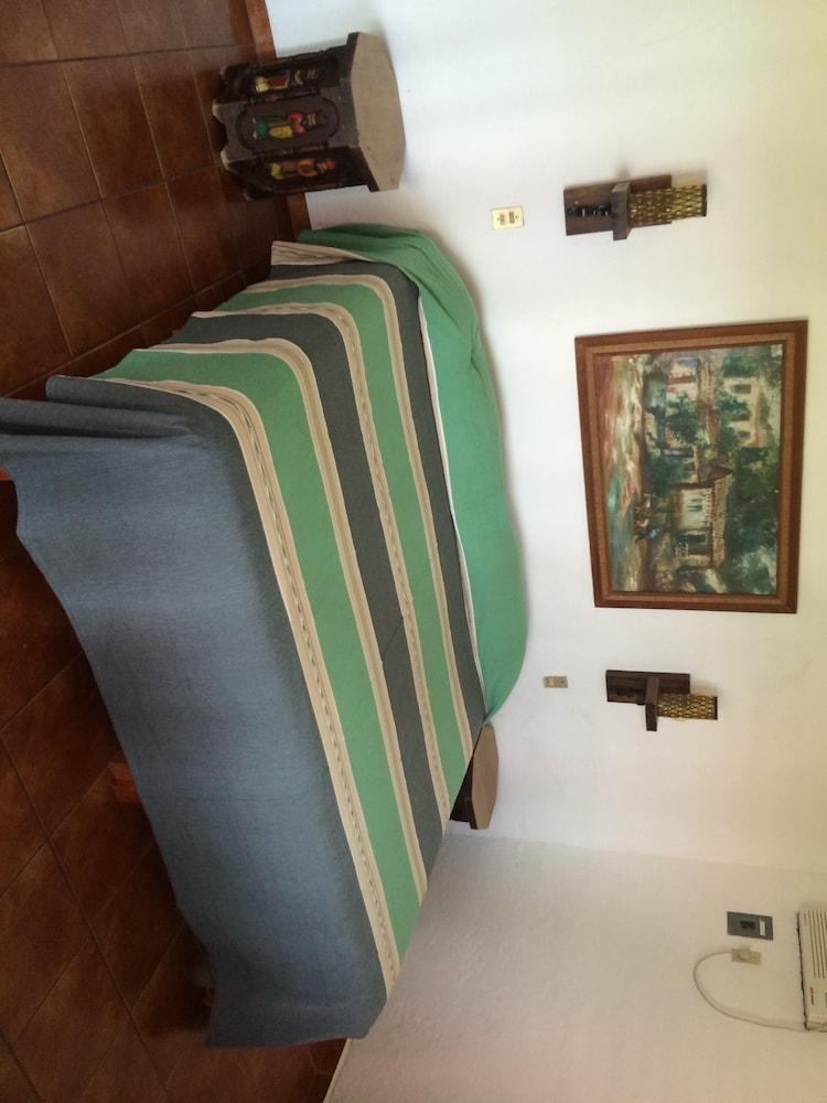 Double Room, 1 King Bed photo 2