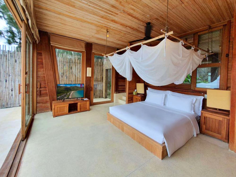 Ocean View 2-Bedroom Family Pool Villa - Photo 2