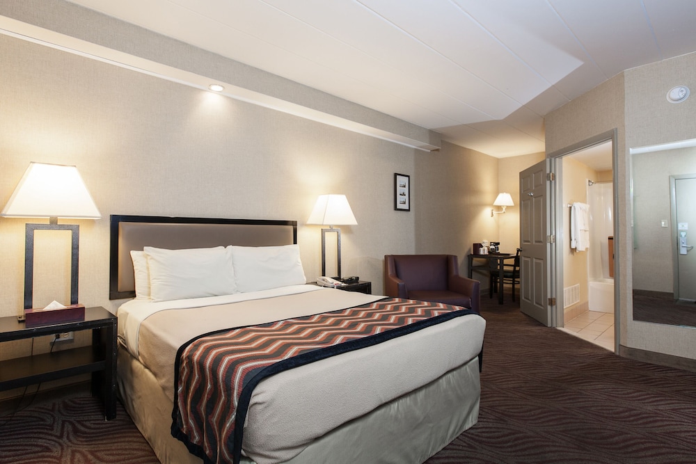 Traditional Room, 1 Queen Bed, Non Smoking - Photo 5