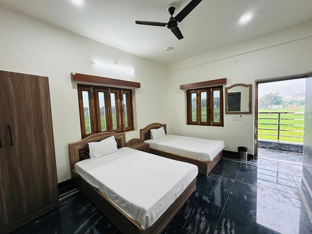 Double or Twin Room, 2 Twin Beds, Balcony, City View