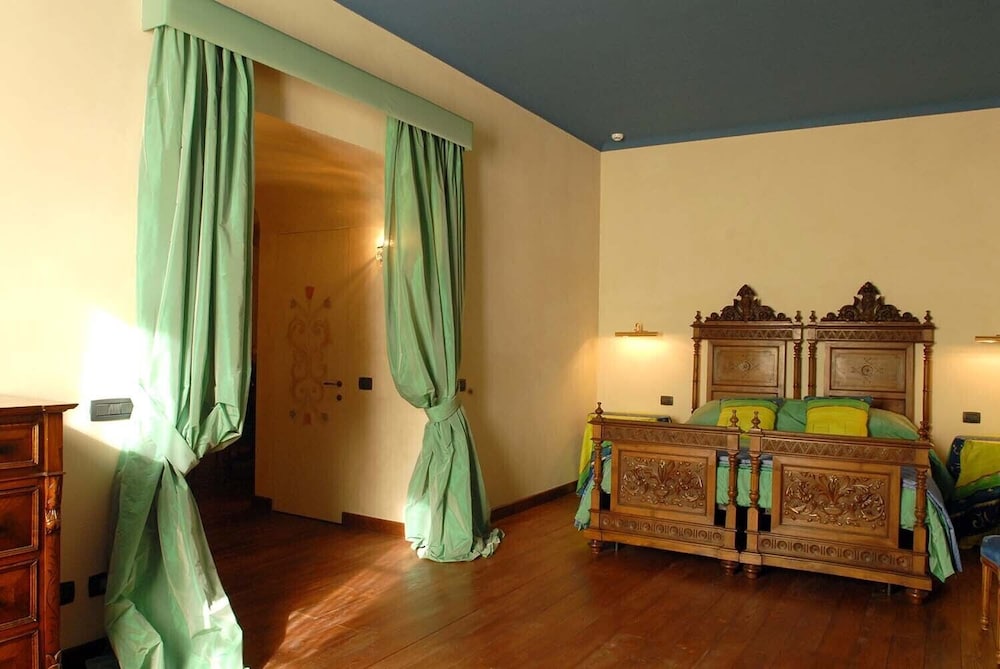 Luxury Condo, 2 Bedrooms photo 1